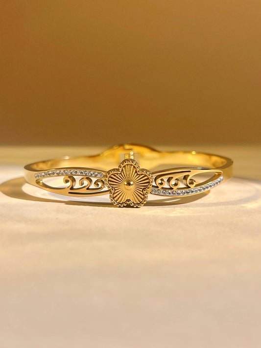 Jonc armband met keizerlijk bloemmotief in staal |Beautiva Boutique