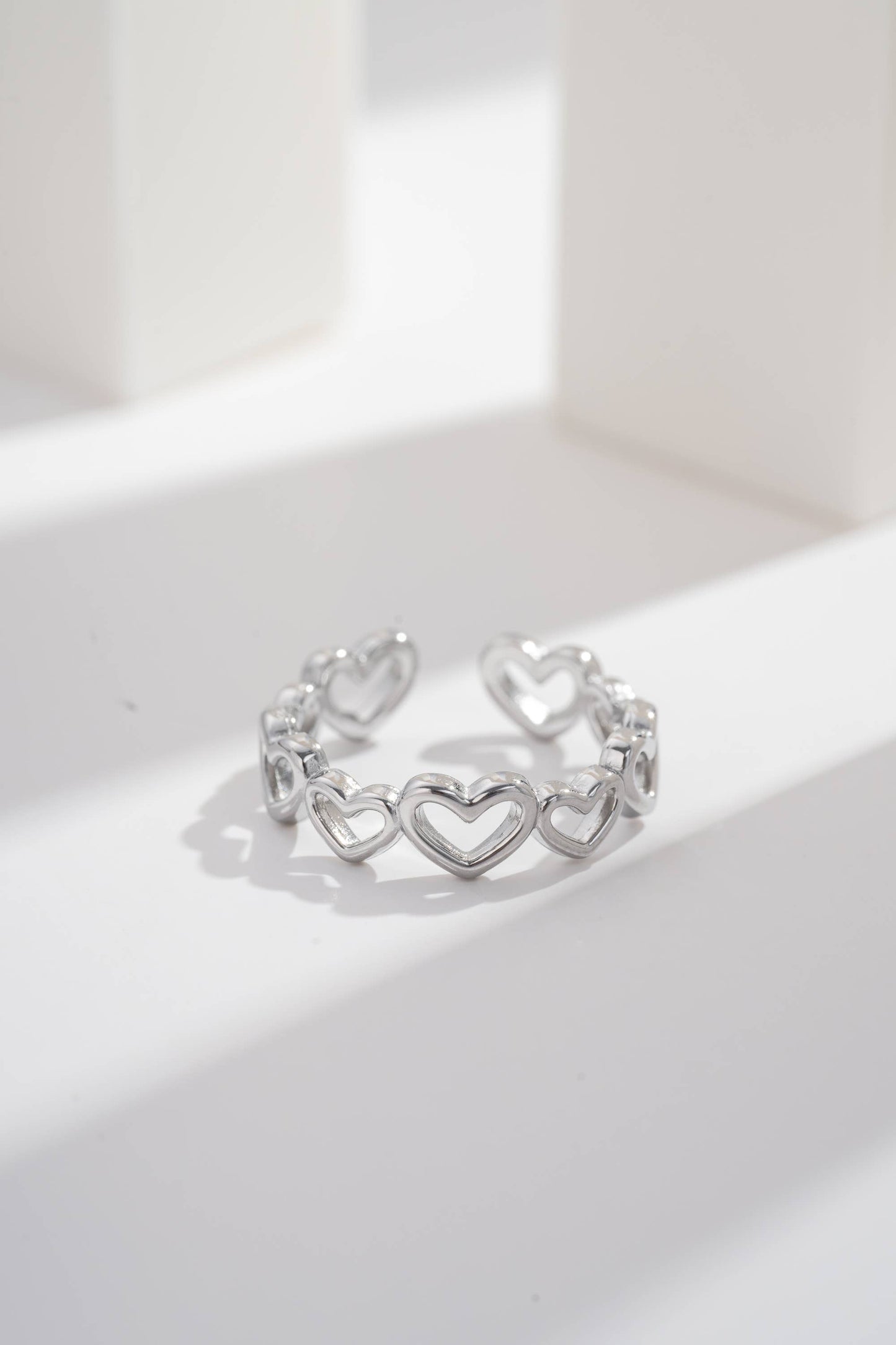 Minimalistische verstelbare hartvormige ring van roestvrij staal: GeldBeautiva Boutique