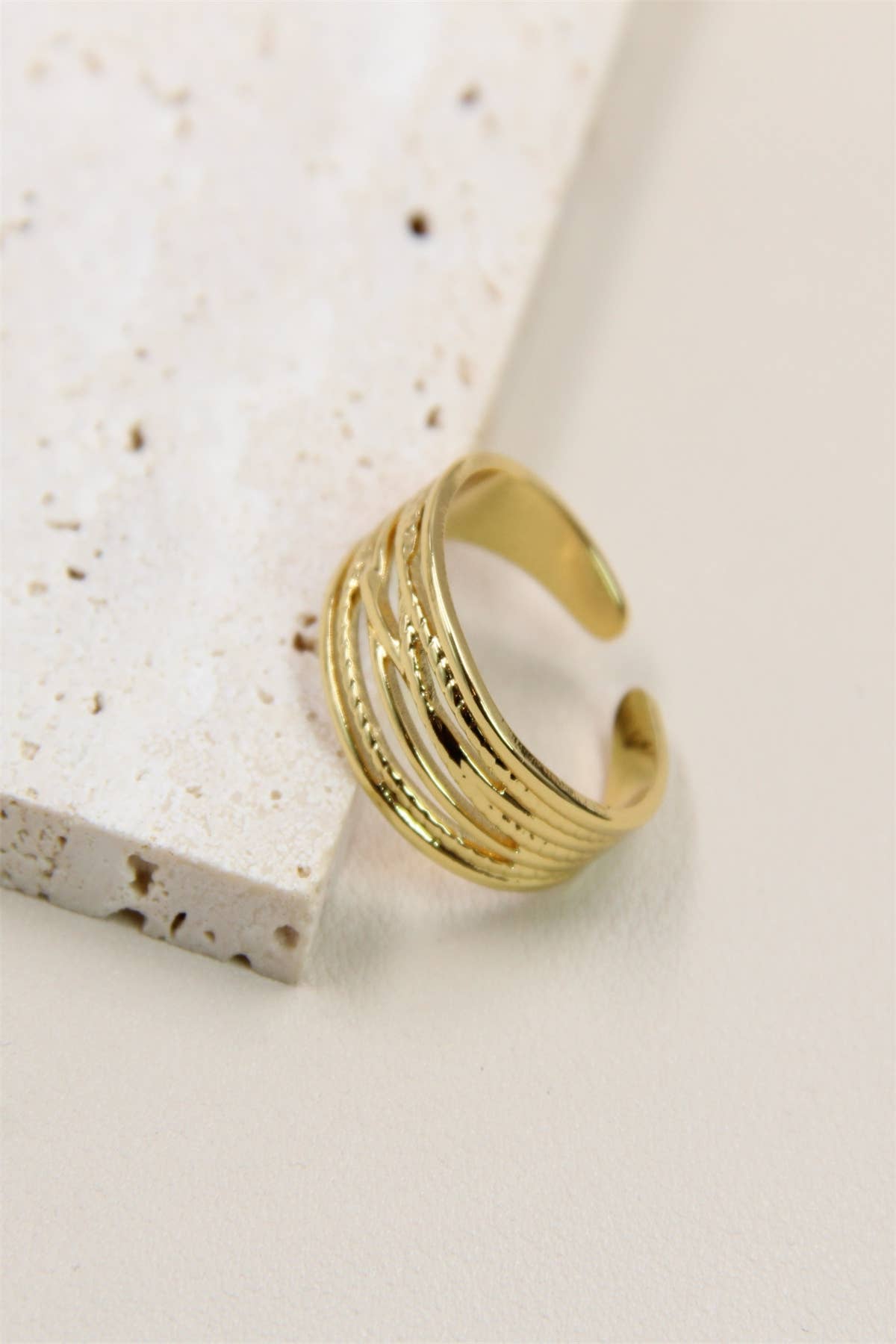 Verstelbare Ring Geometrisch Ontwerp In Roestvrij Staal: Verguld |Beautiva Boutique