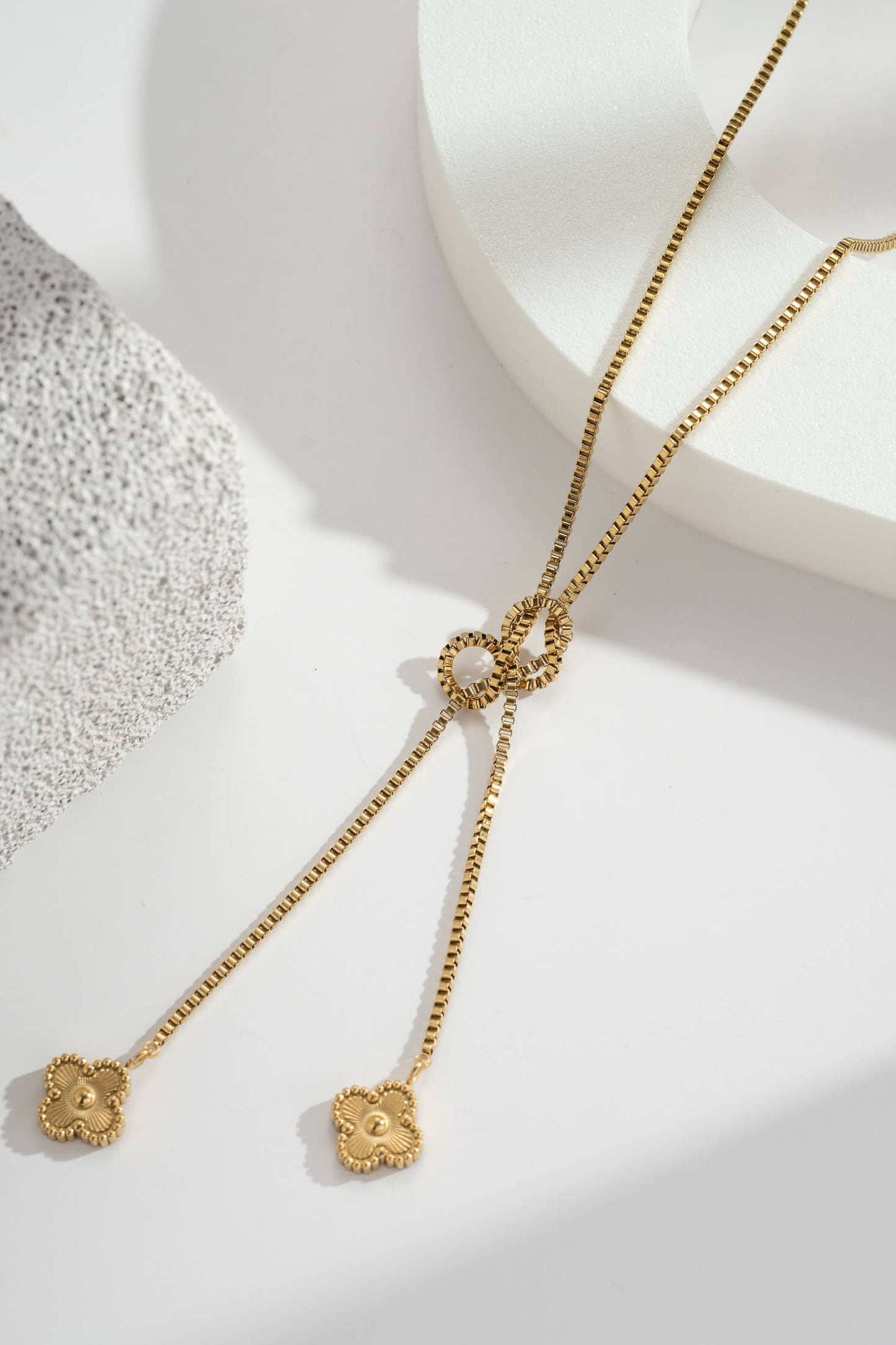 Gouden Dubbele Bloem Fijn Elegantie Verfijnd inRoestvrij staal |Beautiva Boutique