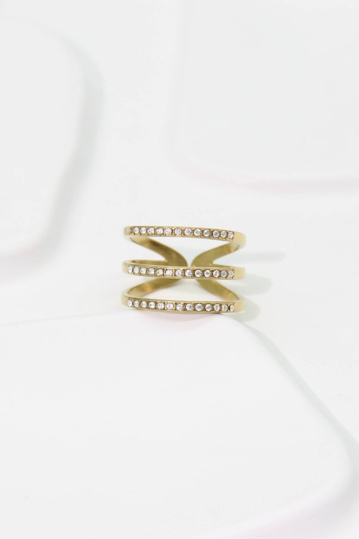 Drie-rijige strassring van roestvrij staal – chic & tijdloos: Verguld |Beautiva Boutique