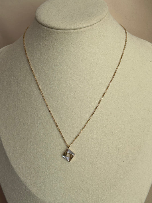 Roestvrijstalen ketting met vierkante hanger van parelmoer|Beautiva Boutique