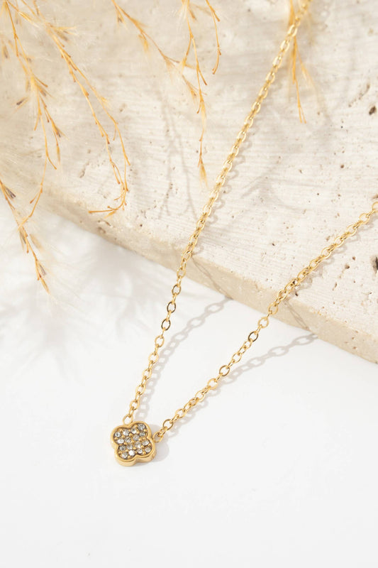 Gouden roestvrijstalen ketting met glinsterende minimalistische klaverhanger|Beautiva Boutique