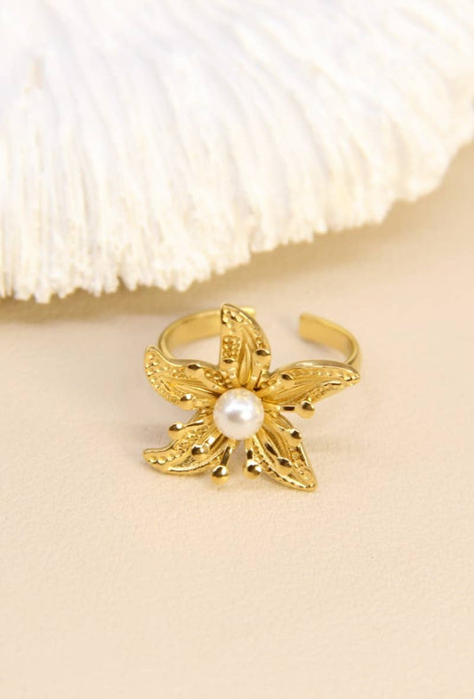 Gouden Bloemenring van Roestvrij Staal met Parel: Verguld |Beautiva Boutique