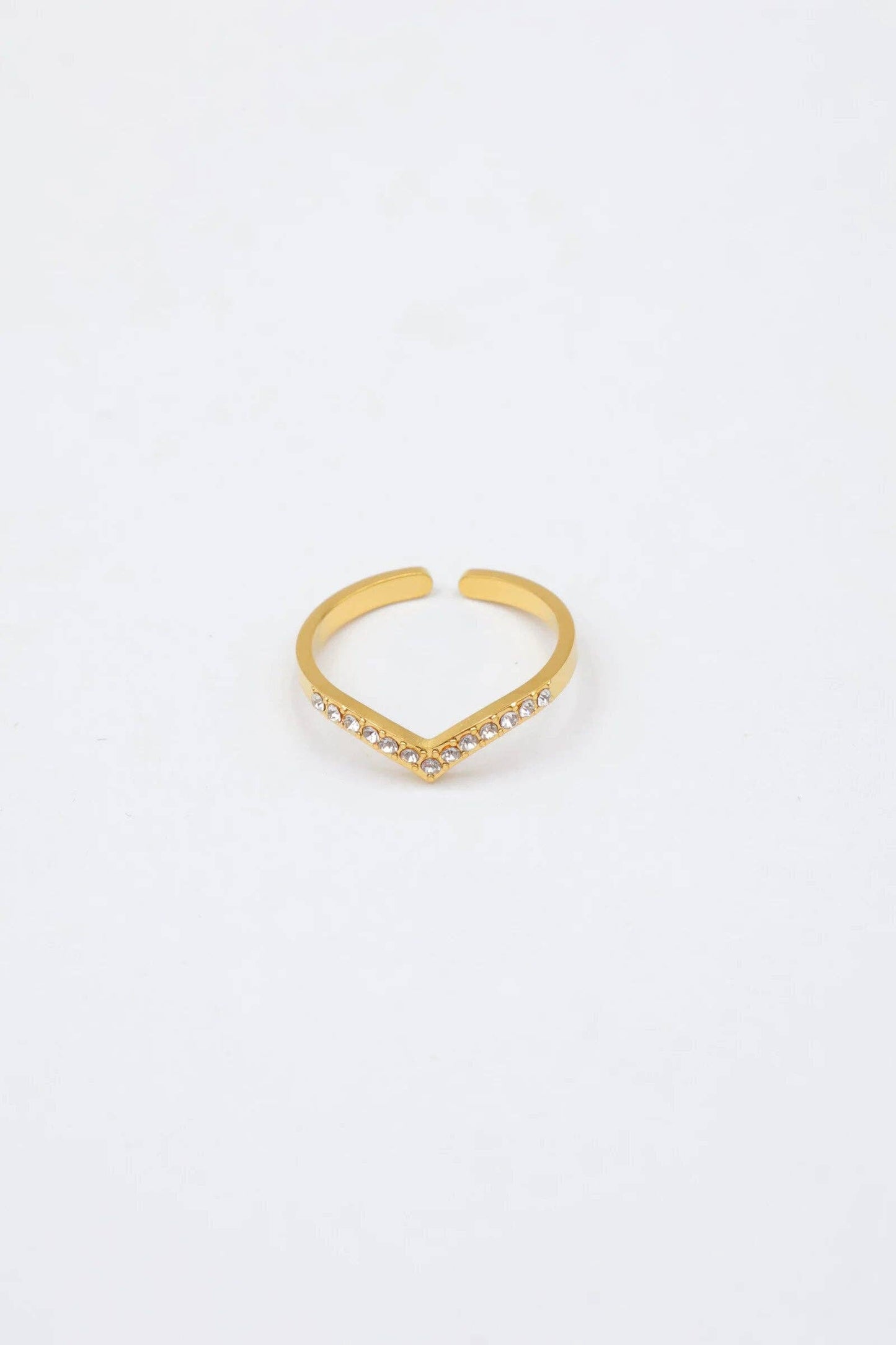 chique V ring met ingezette strass steentjes Roestvrijstaal Verguld |Beautiva Boutique