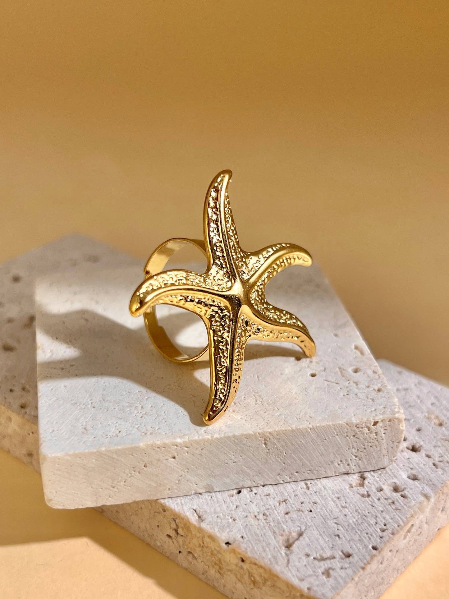 Verstelbare roestvrijstalen ring zeester goud | Beautiva Boutique