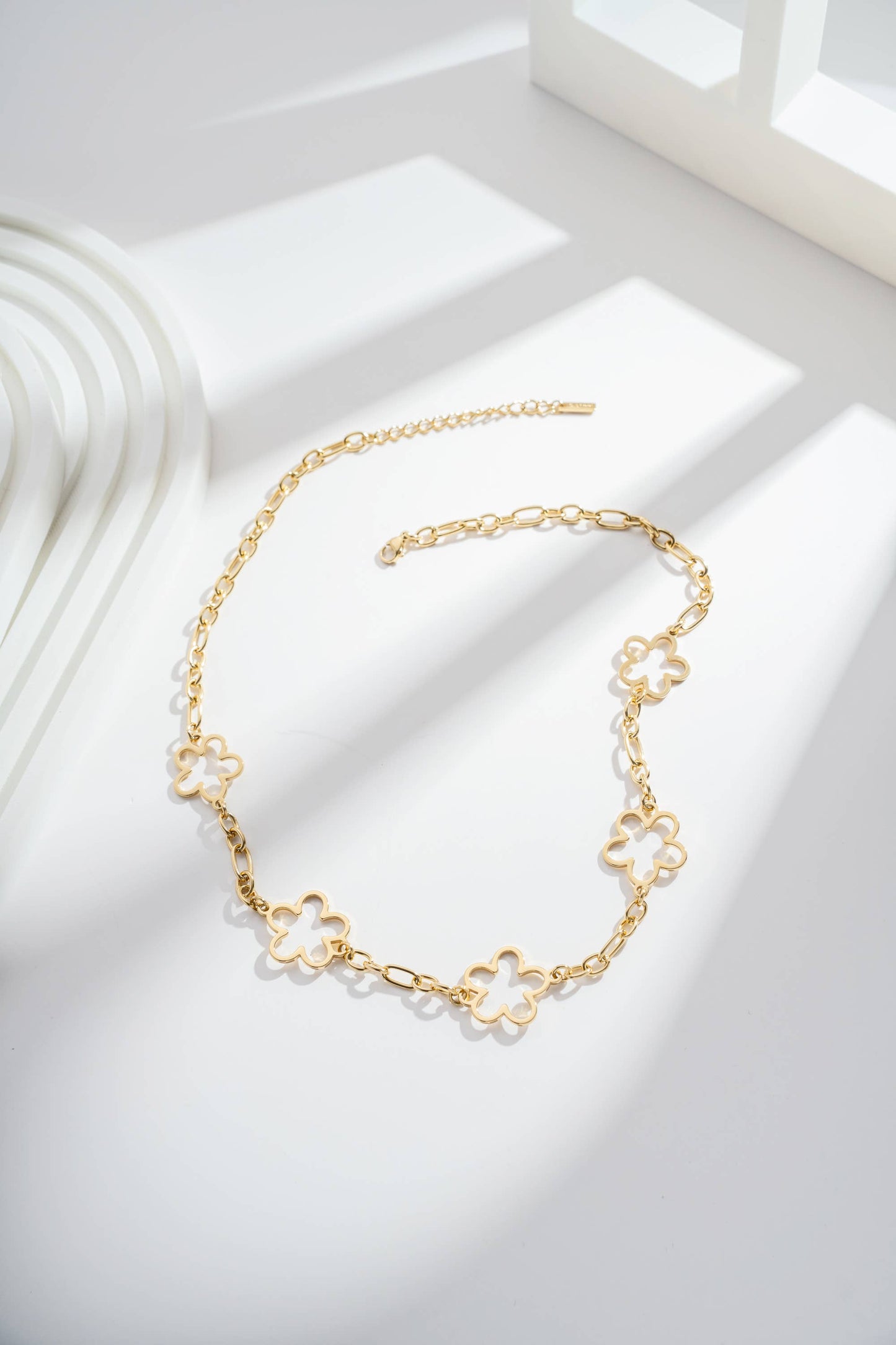 Ketting Schakels Bloem Goud Zilver Gesneden Elegantie Modern: |Beautiva Boutique