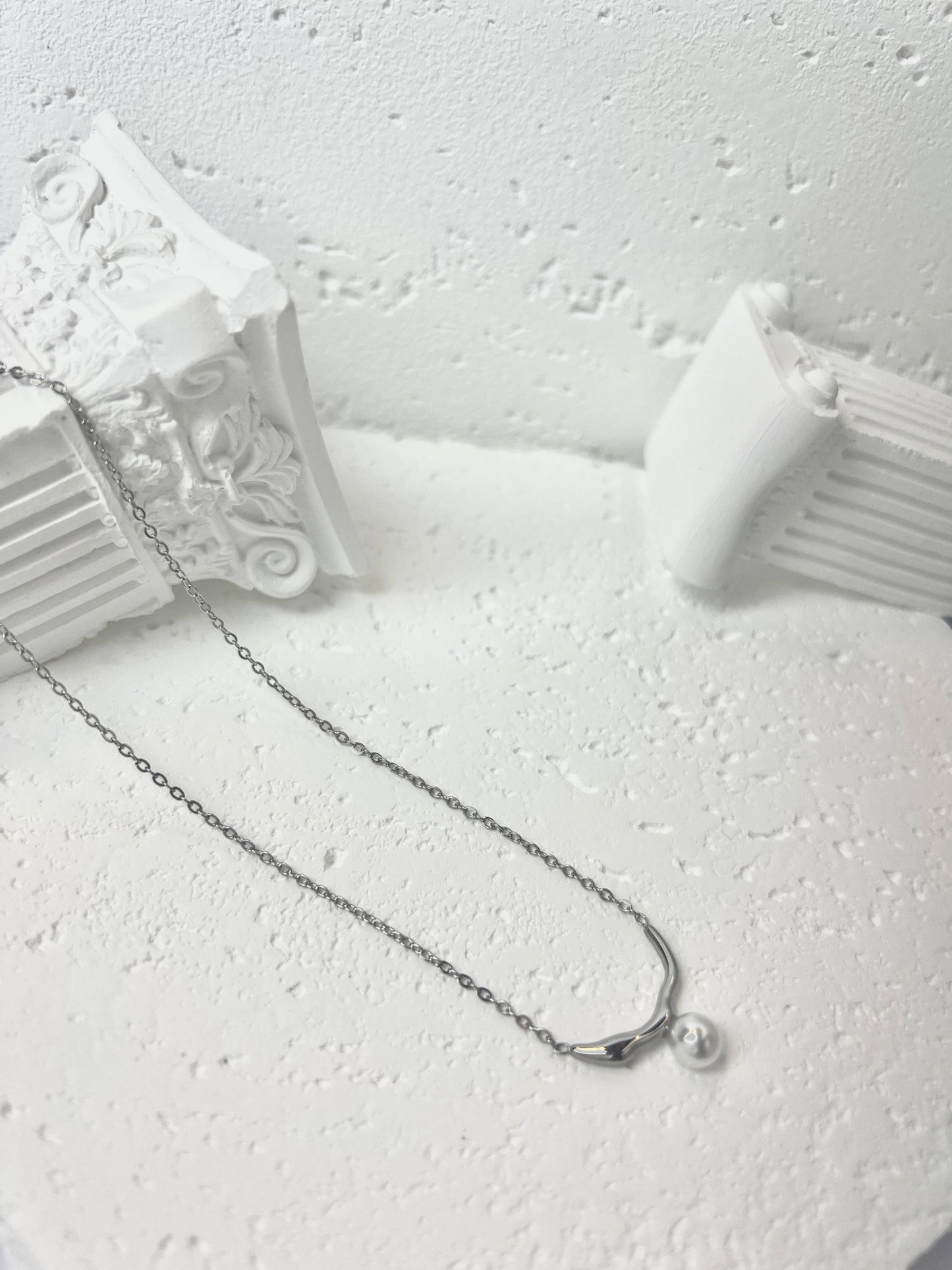 Roestvrijstalen ketting met parelhanger: Geld|Beautiva Boutique