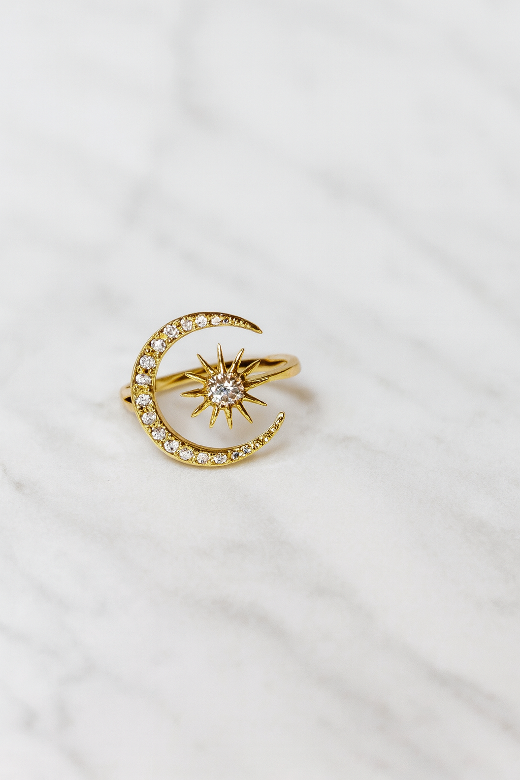 Luxe 18K vergulde RVS Ring, Moon & Star Design| Beautiva Boutique