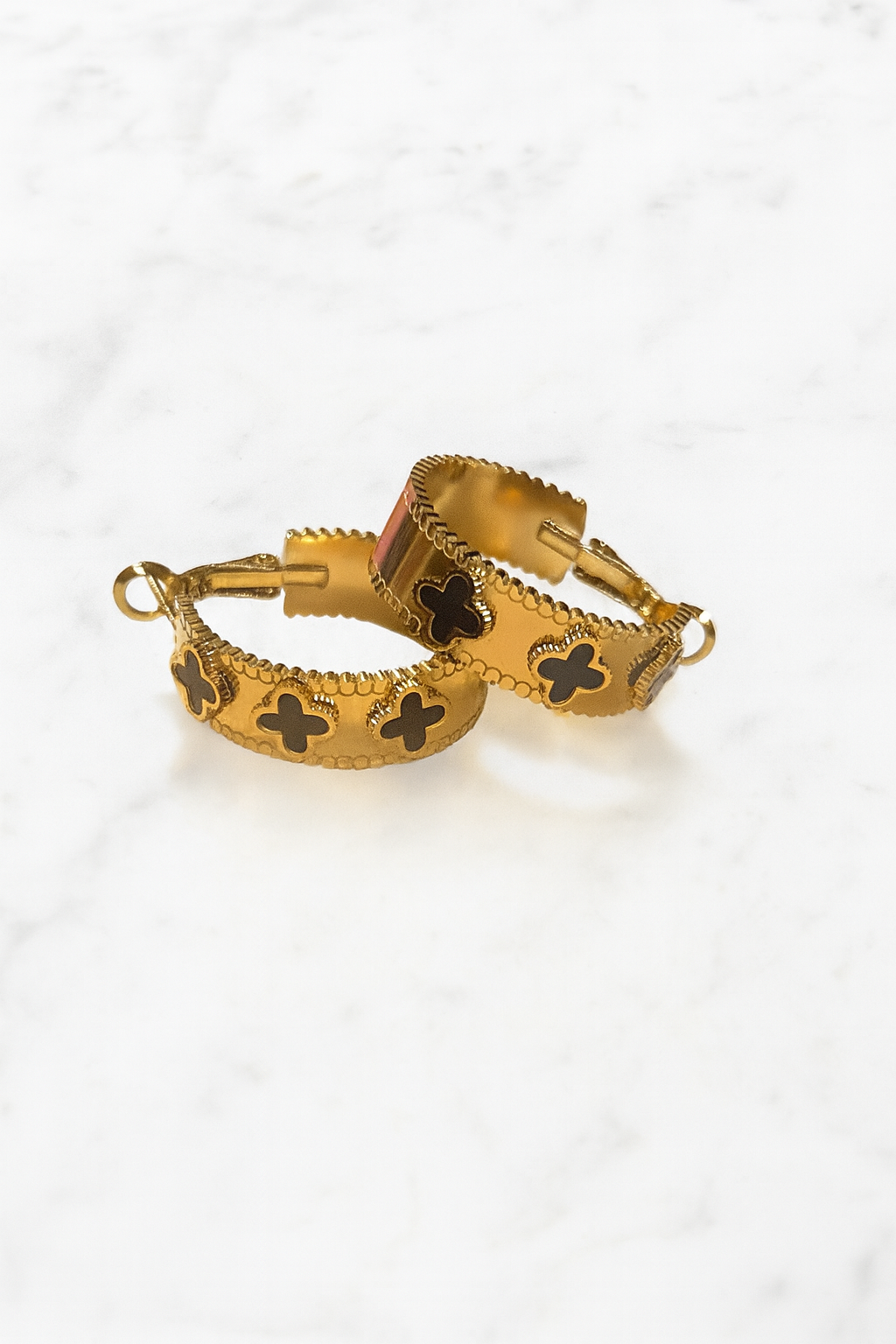 Luxe Clover Oorbellen, White & Black Edition| Beautiva Boutique