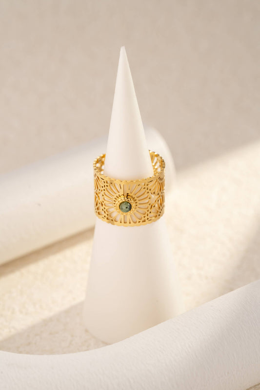 Gouden opengewerkte ring versierd met verstelbare natuursteen|Beauitva Boutique