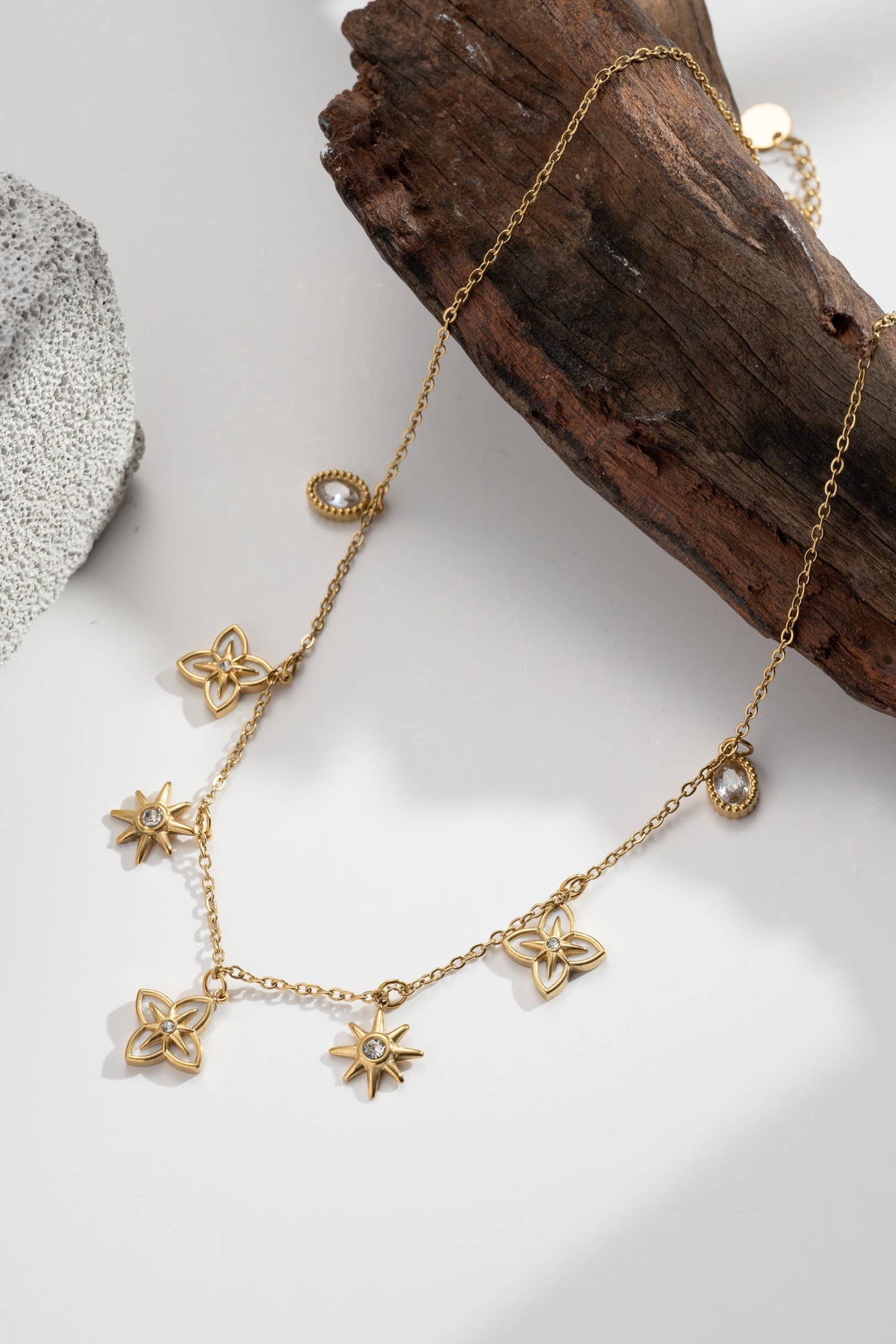 Vergulde Ketting Charms Bloem en Ster Ingezette Stenen, Feeërie|Beautiva Boutique