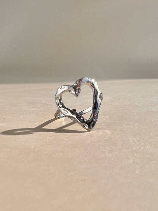 Verstelbare opengewerkte hartjesring van roestvrij staal: Geld zilver |Beautiva Boutique