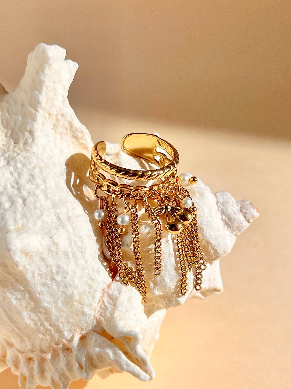 Verstelbare roestvrijstalen ring met kers en kettinkje | Beautiva Boutique