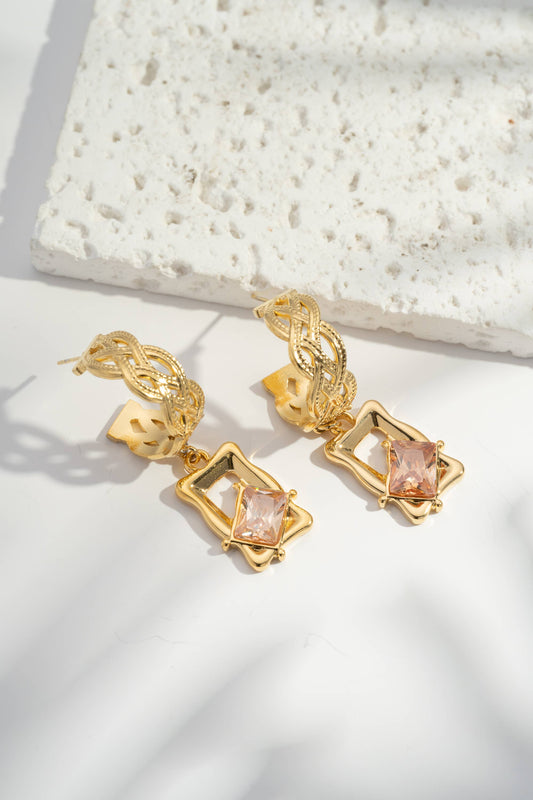 Gouden Gevlochten Creoolse Oorringen met Vierkante Steen: Saumon |Beautiva Boutique
