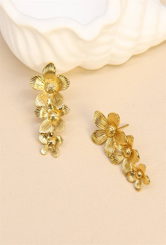 Drievoudige Bloem Oorbellen van Roestvrij Staal: Verguld |Beautiva Boutique