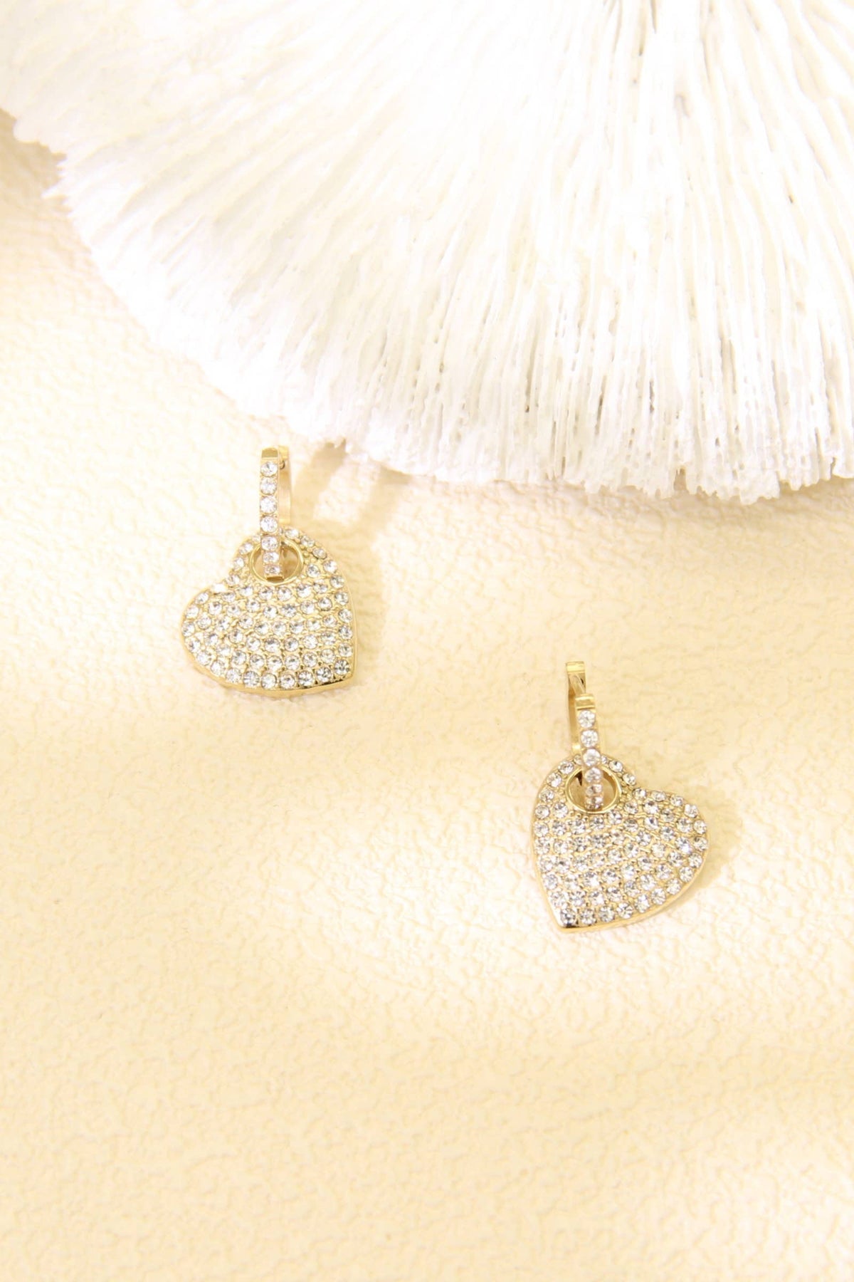 Hartvormige oorbellen met strass‑pavé – Roestvrijstaal elegante creolen |Beautiva Boutique