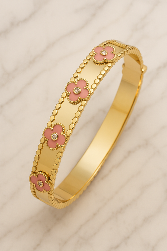 Lucky Clover Armband, RVS armband met roze details| Beautiva Boutique