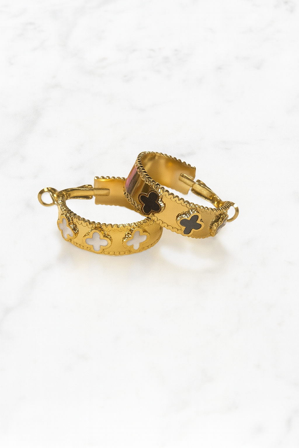 Luxe Clover Oorbellen, White & Black Edition| Beautiva Boutique