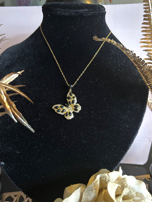 Tijdloze vlinderketting van roestvrij staal met kristal: Zwart|Beautiva Boutique
