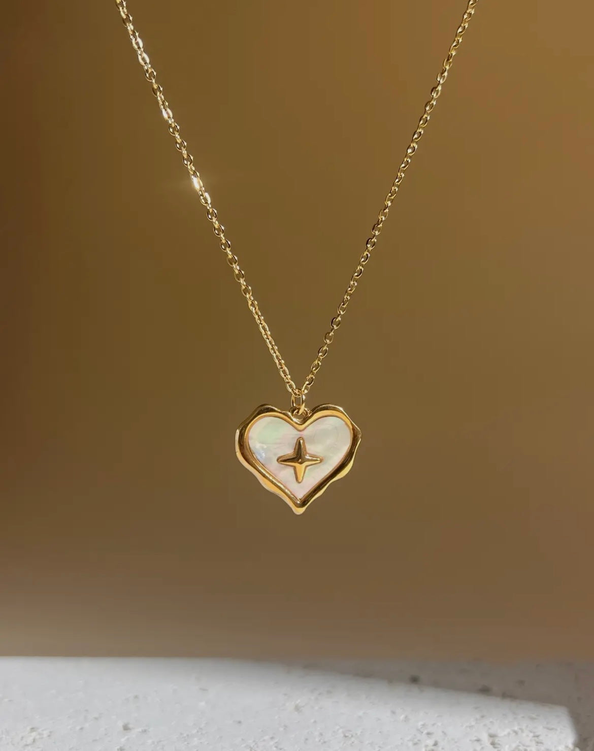 Roestvrijstalen Ketting met Elegante Parelmoeren Hart| Beautiva Boutique