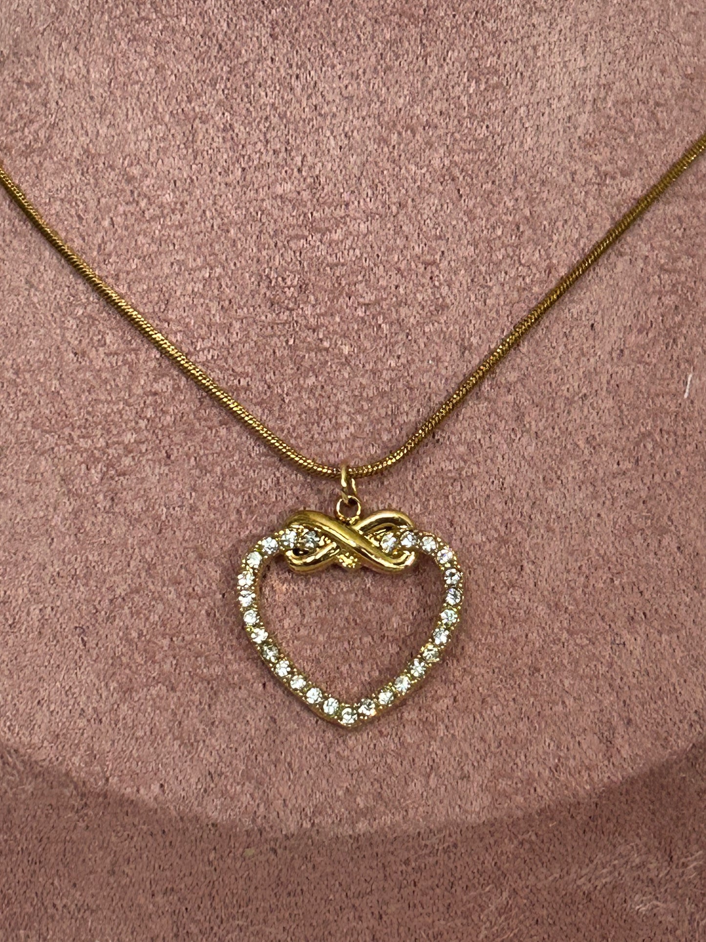 Oneindige hartketting van roestvrij staal met fonkelende strass-steentjes |Beautiva Boutique