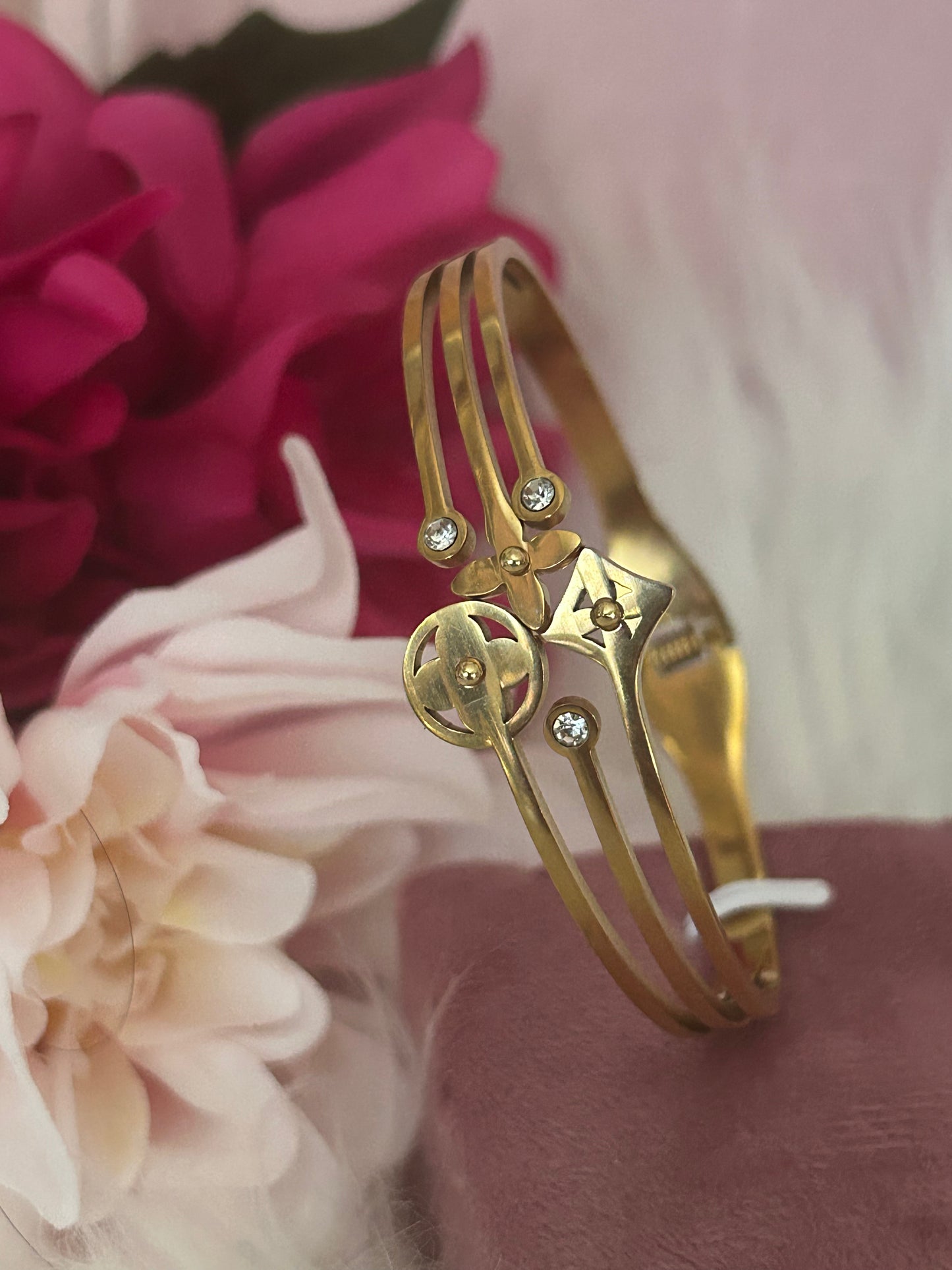 18K Vergulde RVS Armband, Flower & Clover Design Luxe Bangle| Beautiva Boutique