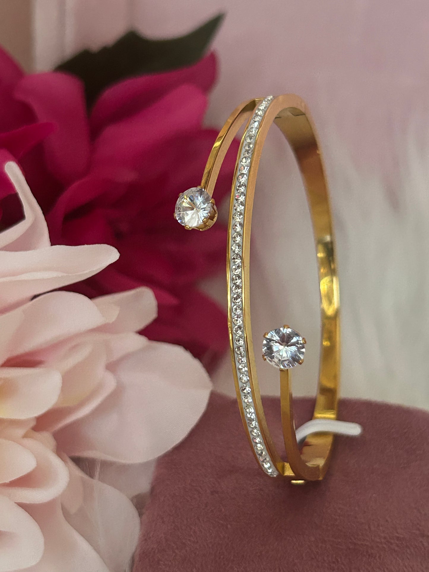 Gouden Slavenarmband met Kristallijne Glans – Roestvrij Staal|Beautiva Boutique