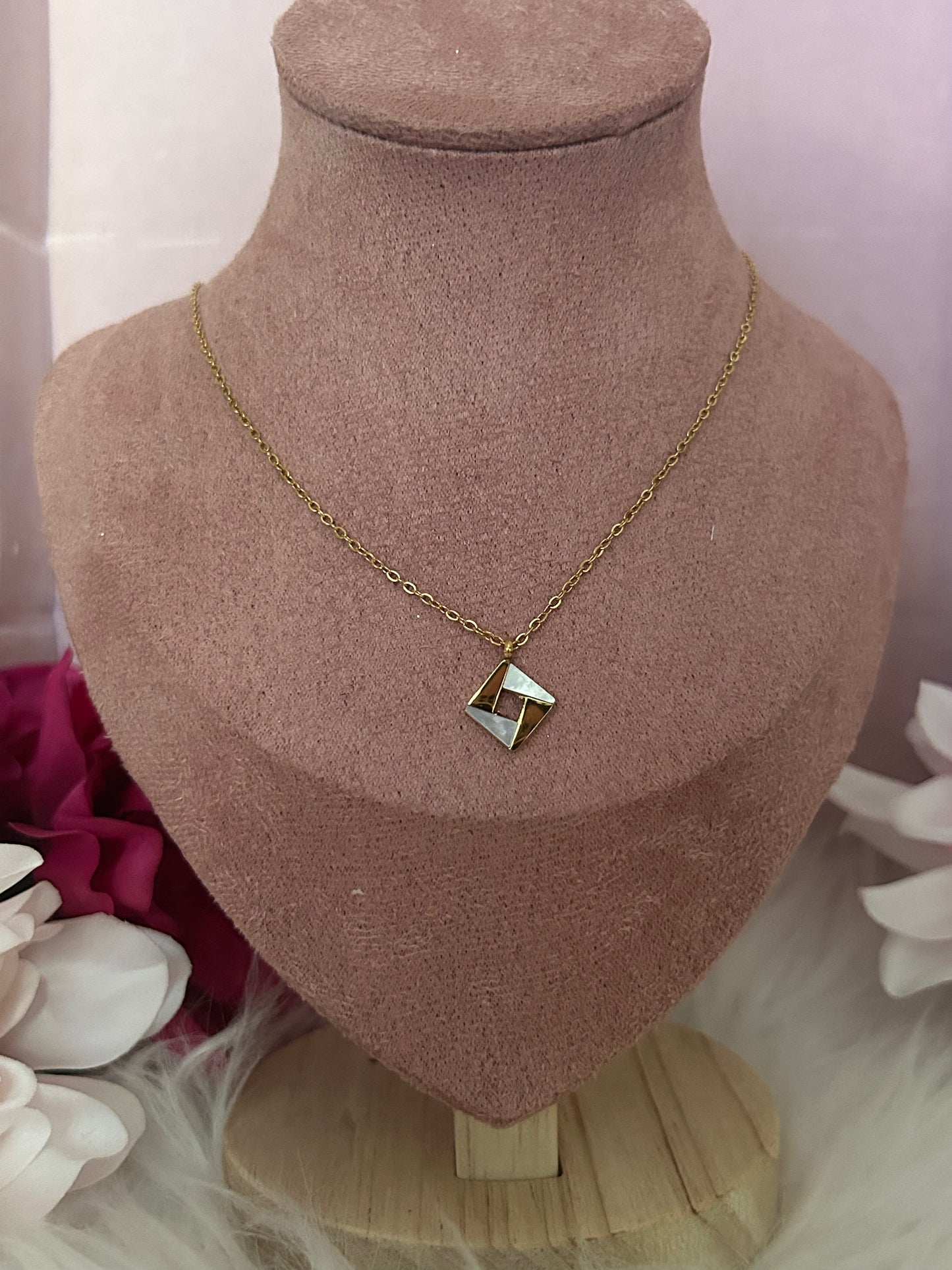 Roestvrijstalen ketting met vierkante hanger van parelmoer|Beautiva Boutique