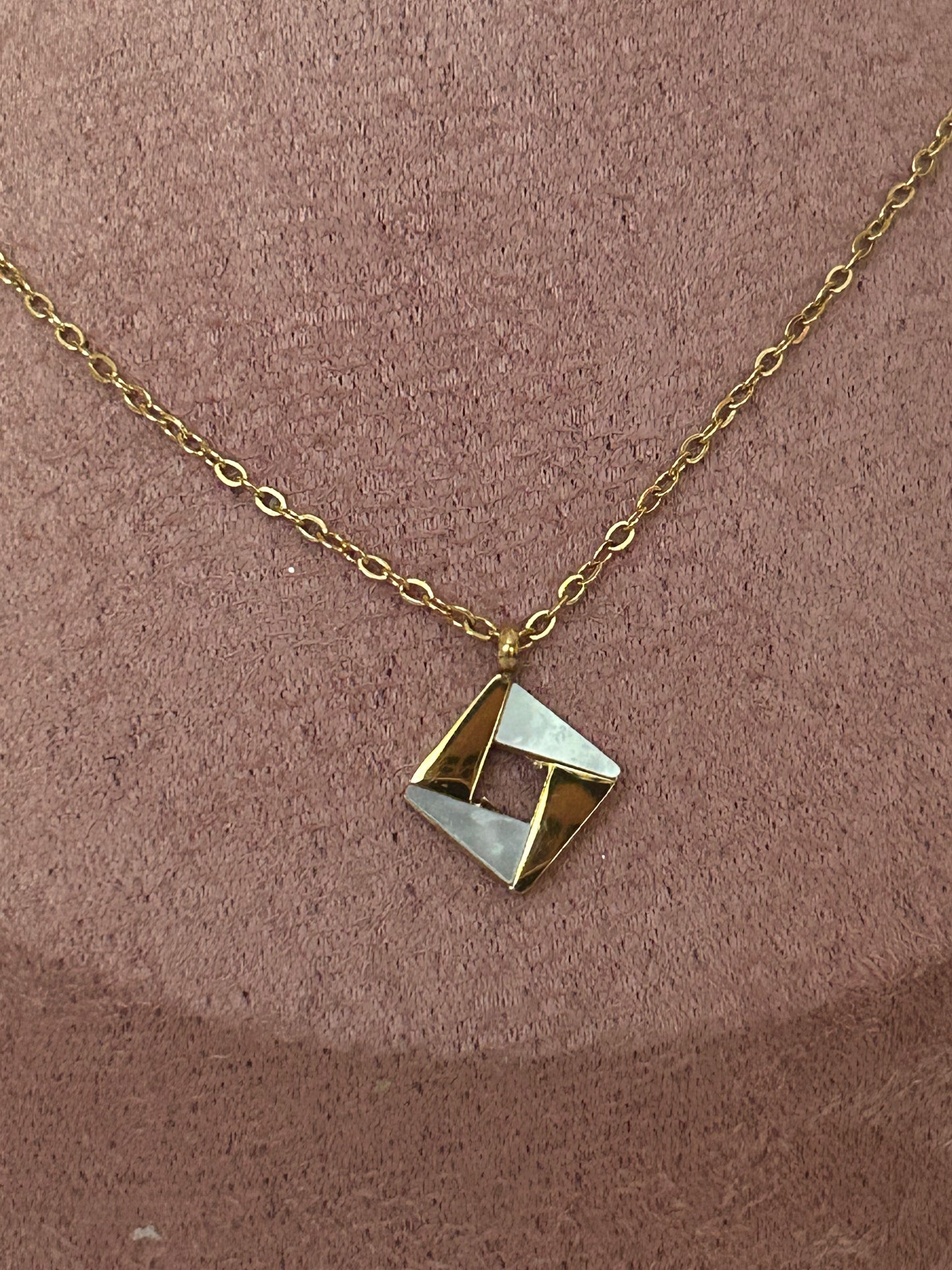 Roestvrijstalen ketting met vierkante hanger van parelmoer|Beautiva Boutique