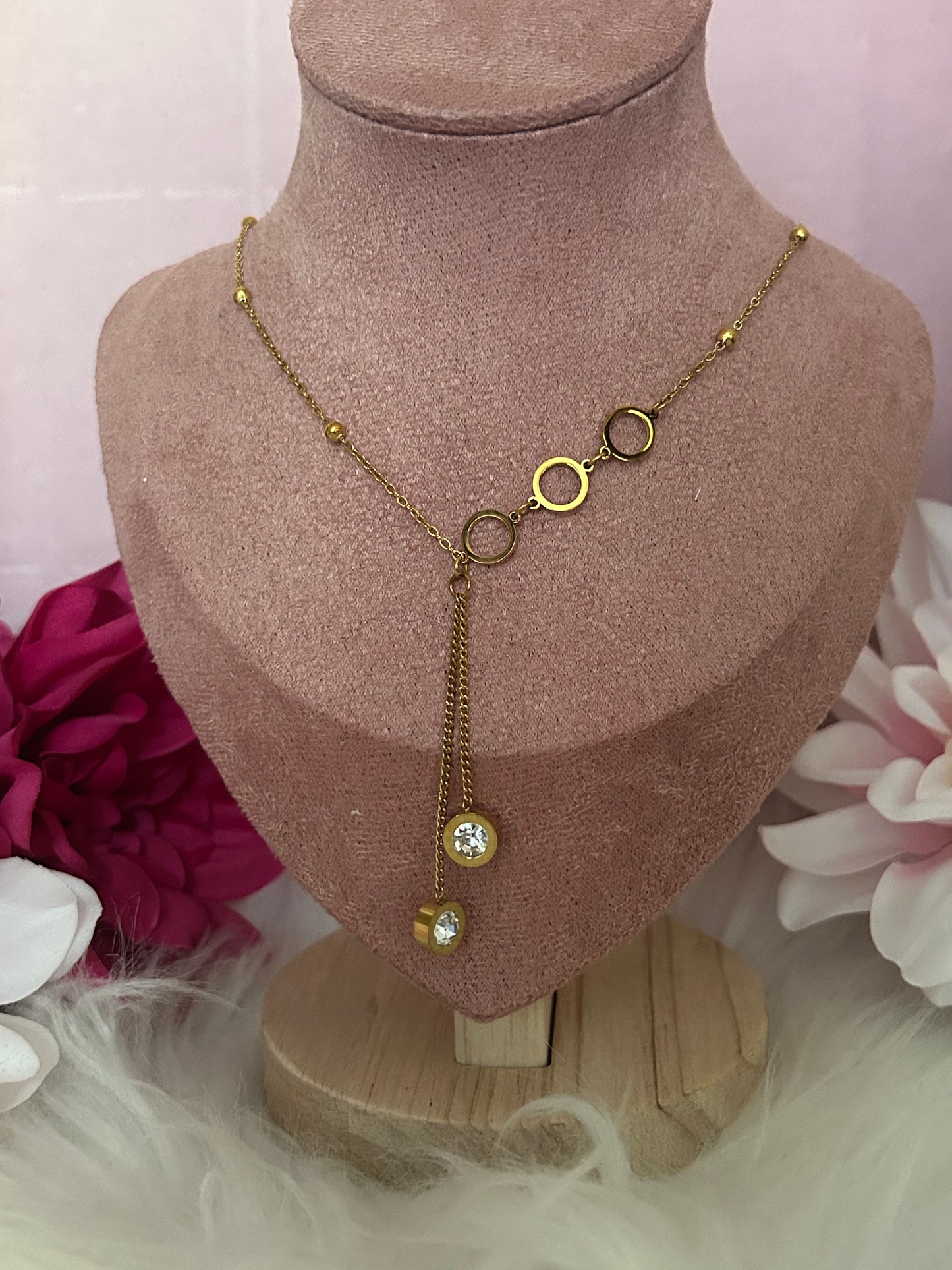 Elegante gouden ketting met ronde parelmoeren hangers|Beautiva Boutique