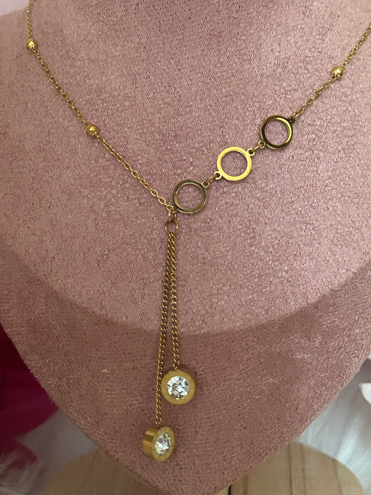 Elegante gouden ketting met ronde parelmoeren hangers|Beautiva Boutique