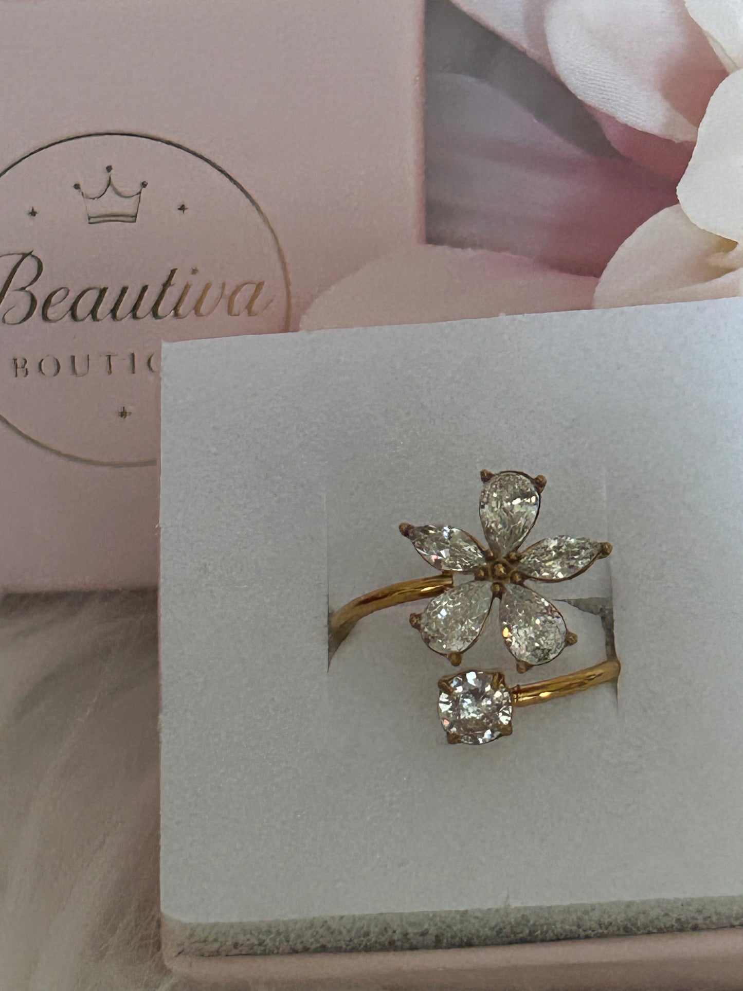 18K Vergulde RVS Ring, Bloemdesign met Sprankelende Zirconia|Beautiva Boutique