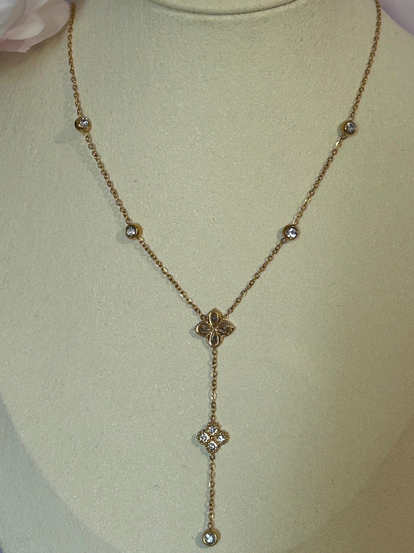 Roestvrijstalen Y Ketting Klaver versierd met kristal Elegantie goud | Beautiva Boutique
