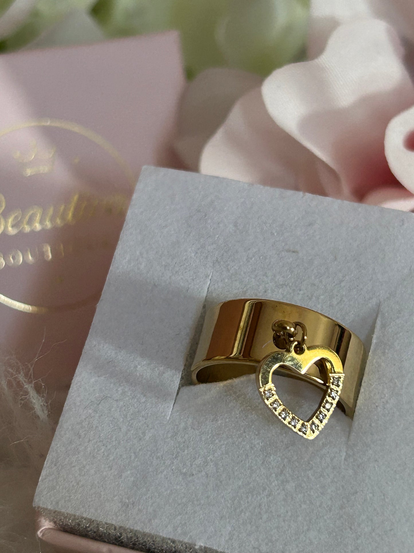 Hart Bedel Ring met strass steentjes Roestvrijstaal Verguld |Beautiva Boutique