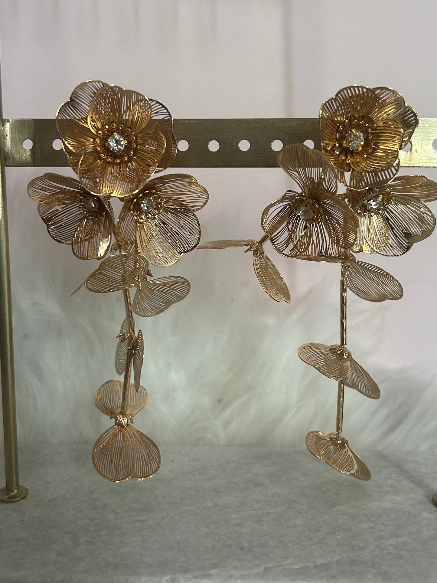 Goud en Ziverkleurige Grote Bloem Oorbellen| Beautiva Boutique