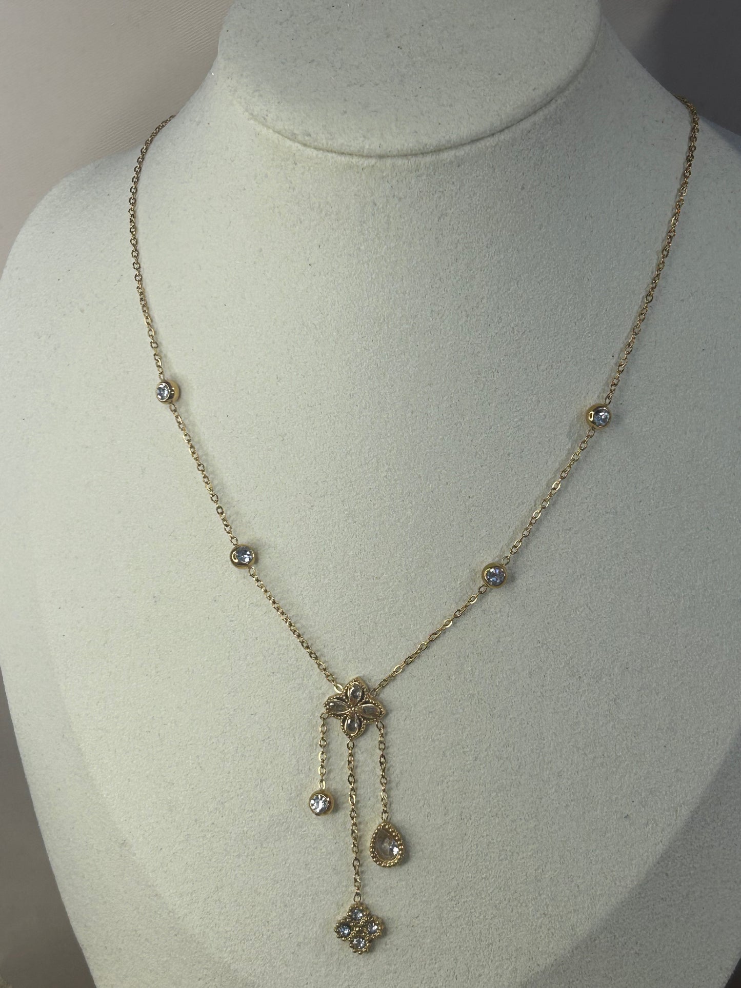 Elegante Roestvrijstalen ketting klaverhanger lichtkristallen |Beautiva Boutique