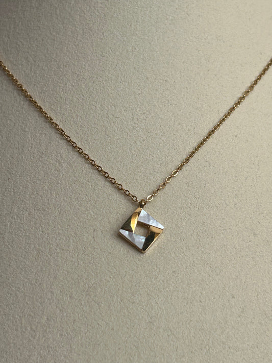 Roestvrijstalen ketting met vierkante hanger van parelmoer|Beautiva Boutique