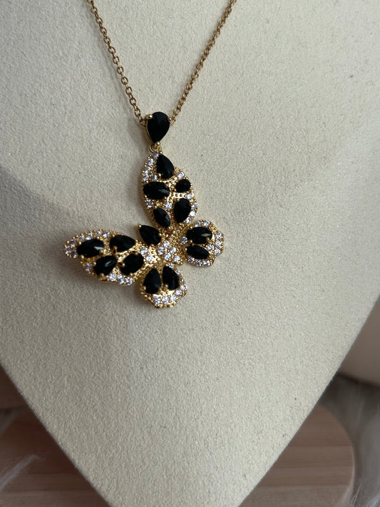 Tijdloze vlinderketting van roestvrij staal met kristal: Zwart|Beautiva Boutique