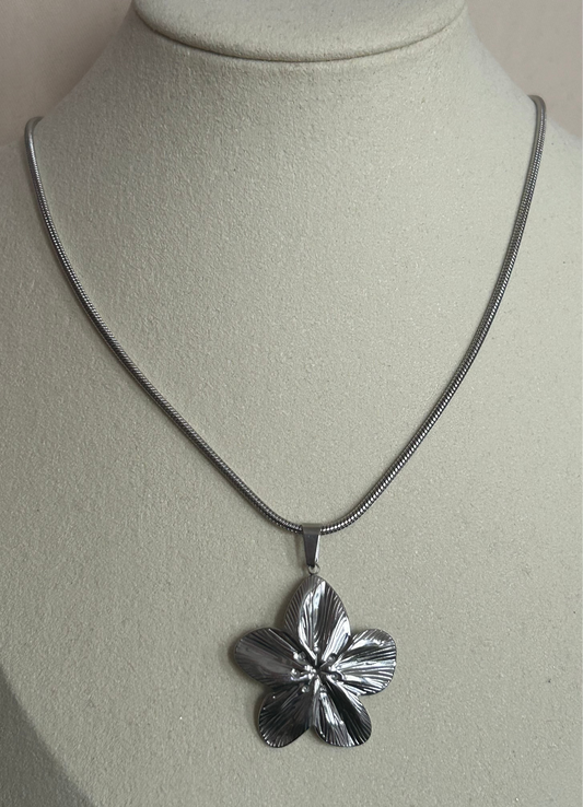 RVS Ketitng, necklace Zilveren Bloem van Elegantie | Beautiva Boutique