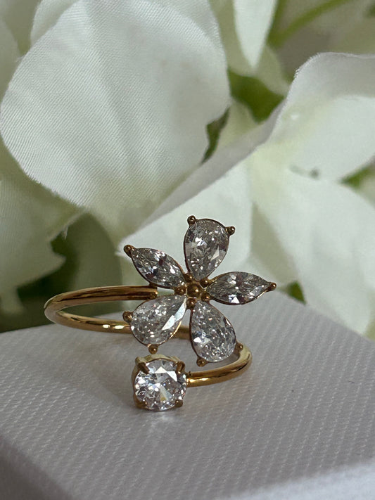 18K Vergulde RVS Ring, Bloemdesign met Sprankelende Zirconia|Beautiva Boutique