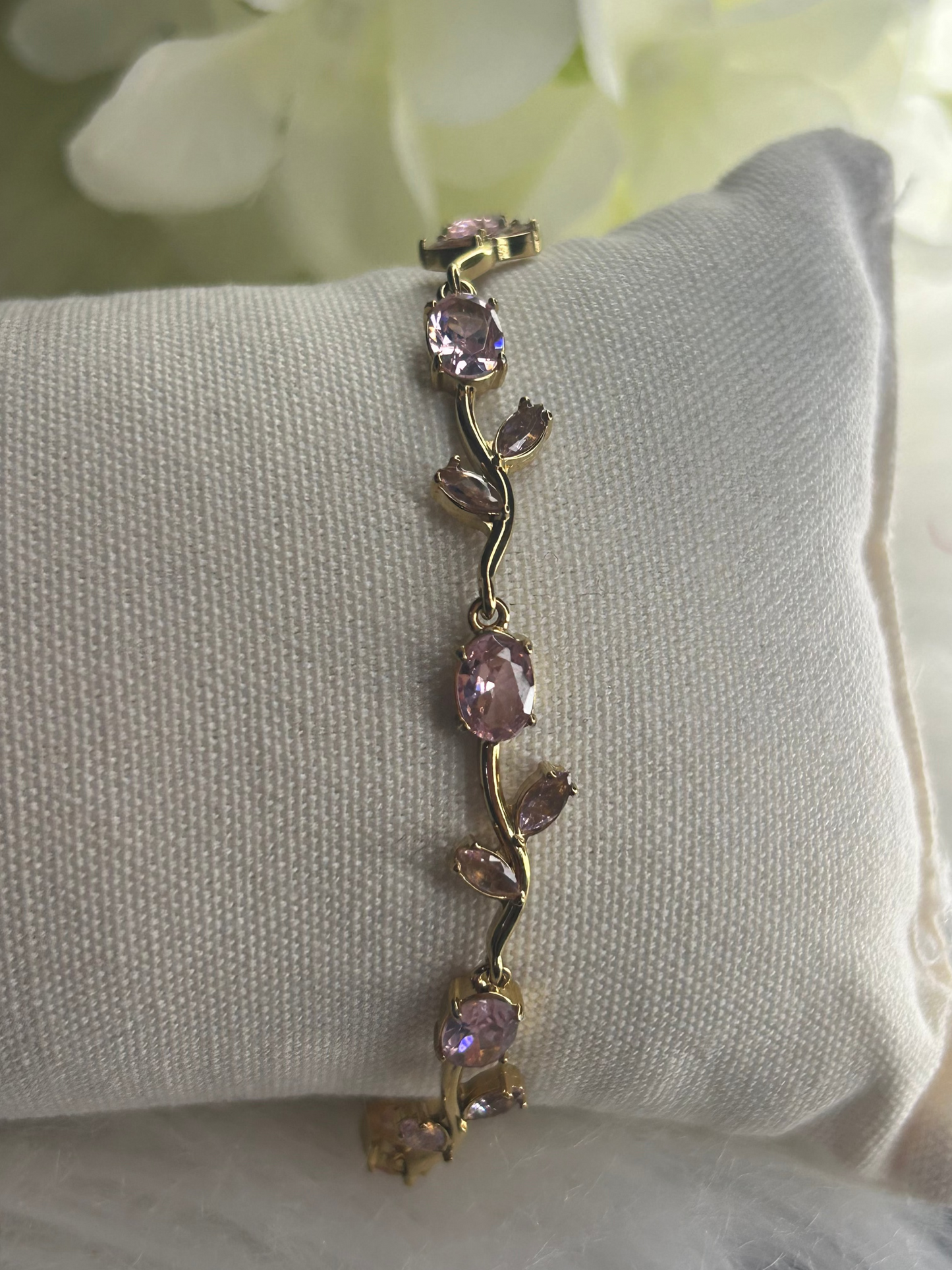 Armband met rozenbloem, strass en roestvrij staal — bloemrijke elegantie: Blush |Beautiva Boutique