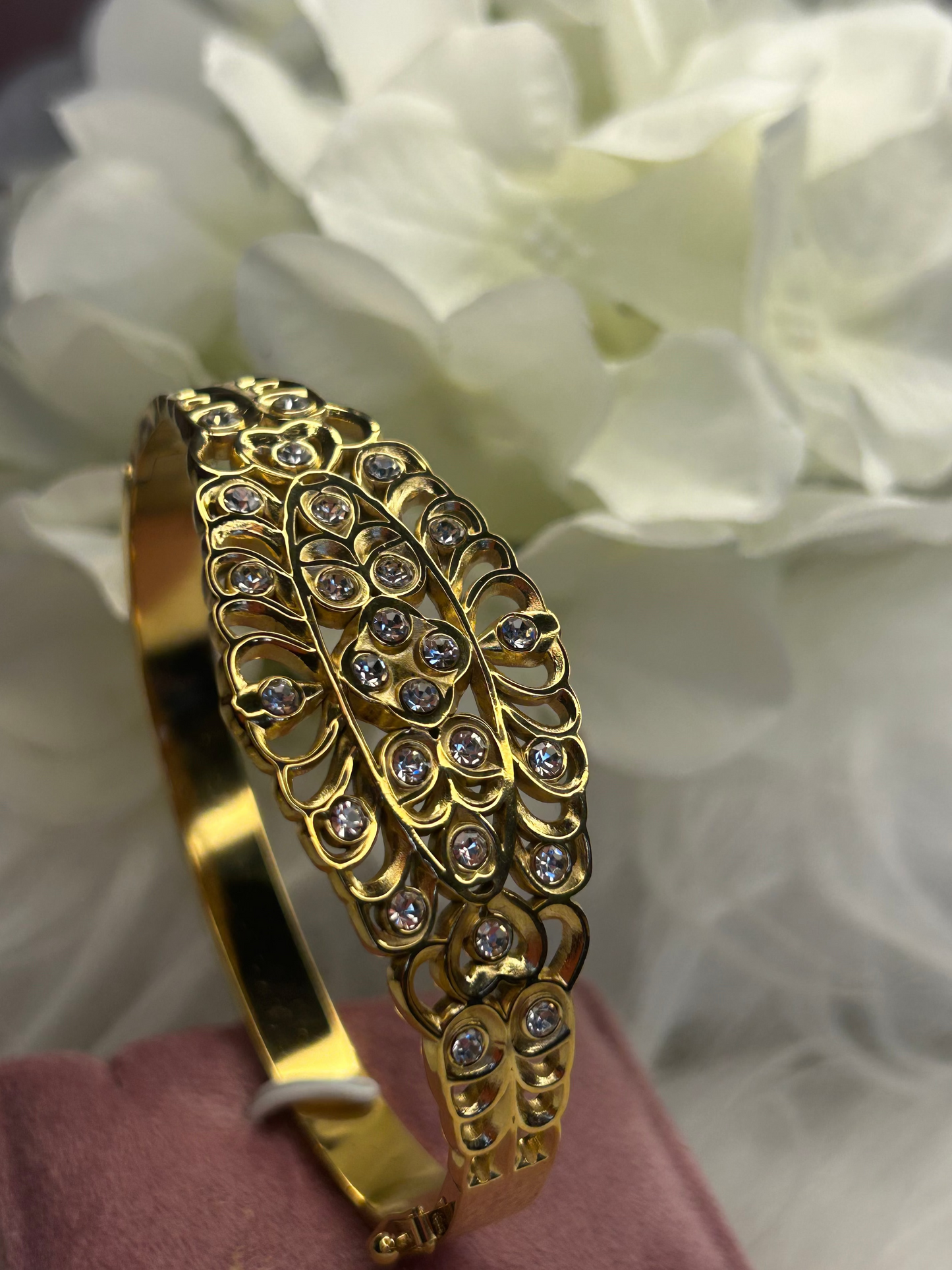 Gouden Roestvrijstalen Gegraveerde Armband Met Stras s: Verguld |Beautiva Boutique