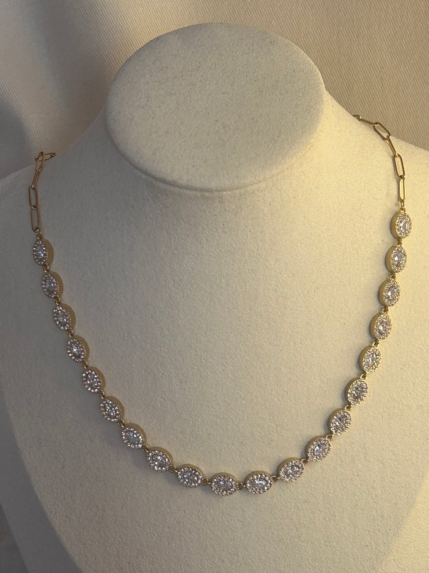 Strassketting van roestvrij staal – tijdloze glans: Verguld |Beautiva Boutique