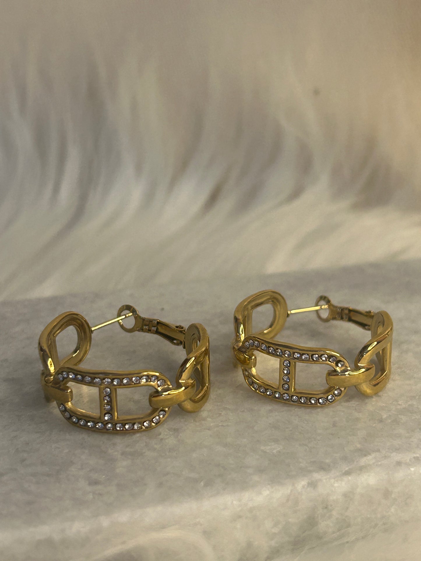 Schakel Strass Creolen Goudkleurig Oorbel Roestvrij Staal: |Beautiva Boutique