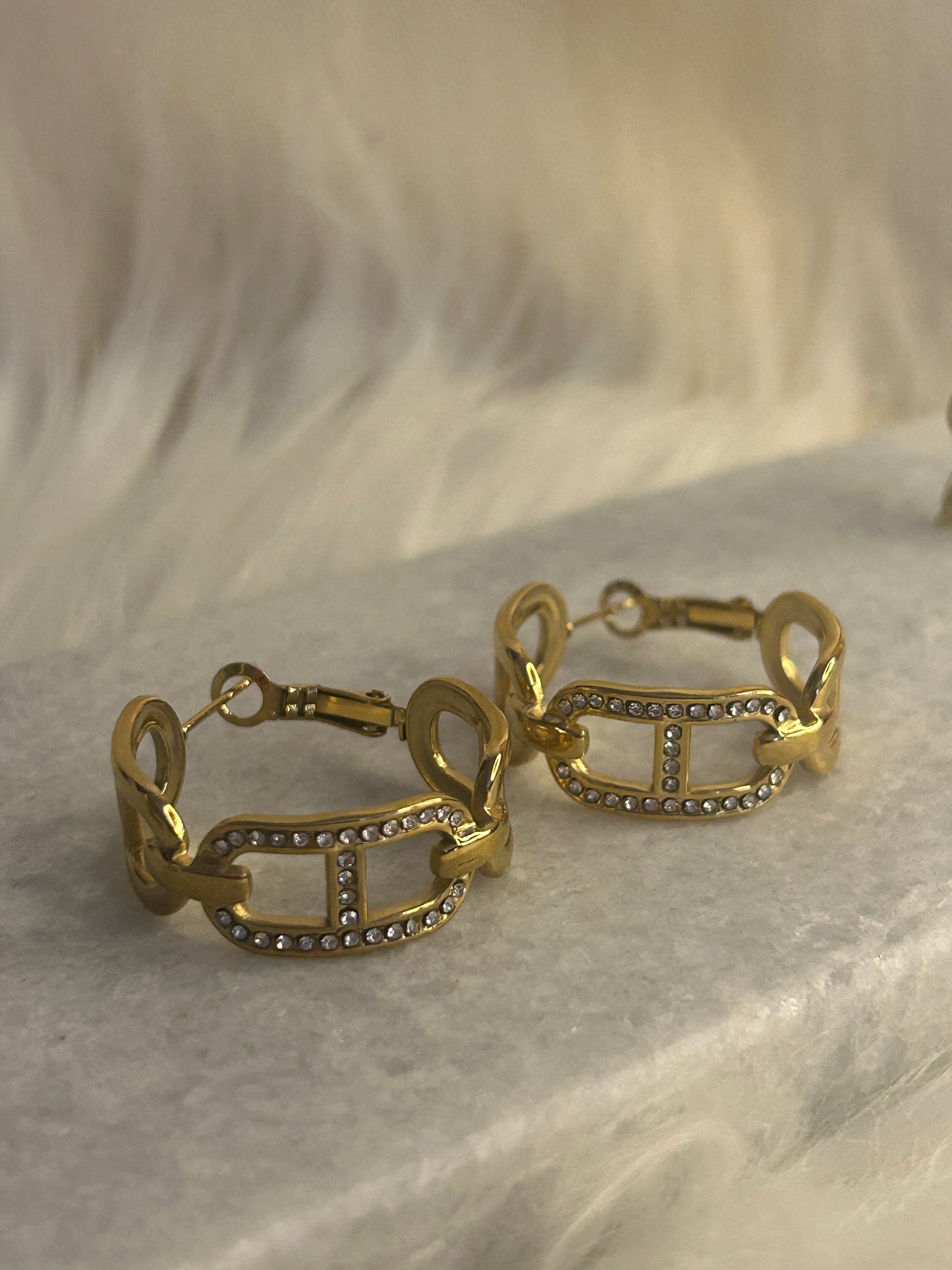 Schakel Strass Creolen Goudkleurig Oorbel Roestvrij Staal: |Beautiva Boutique