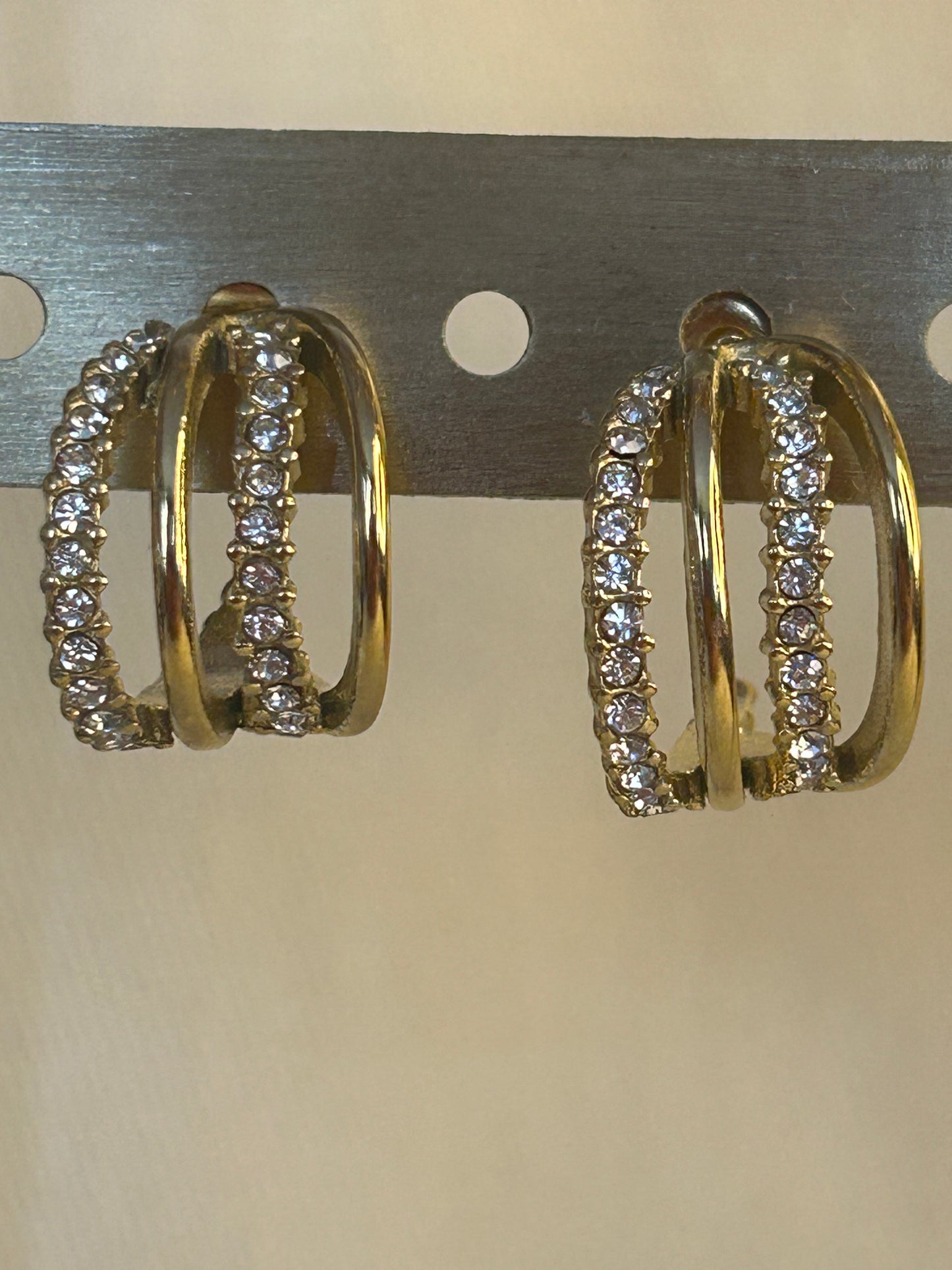 Golvende creolen met strass – Roestvrijstaal |Beautiva Boutique