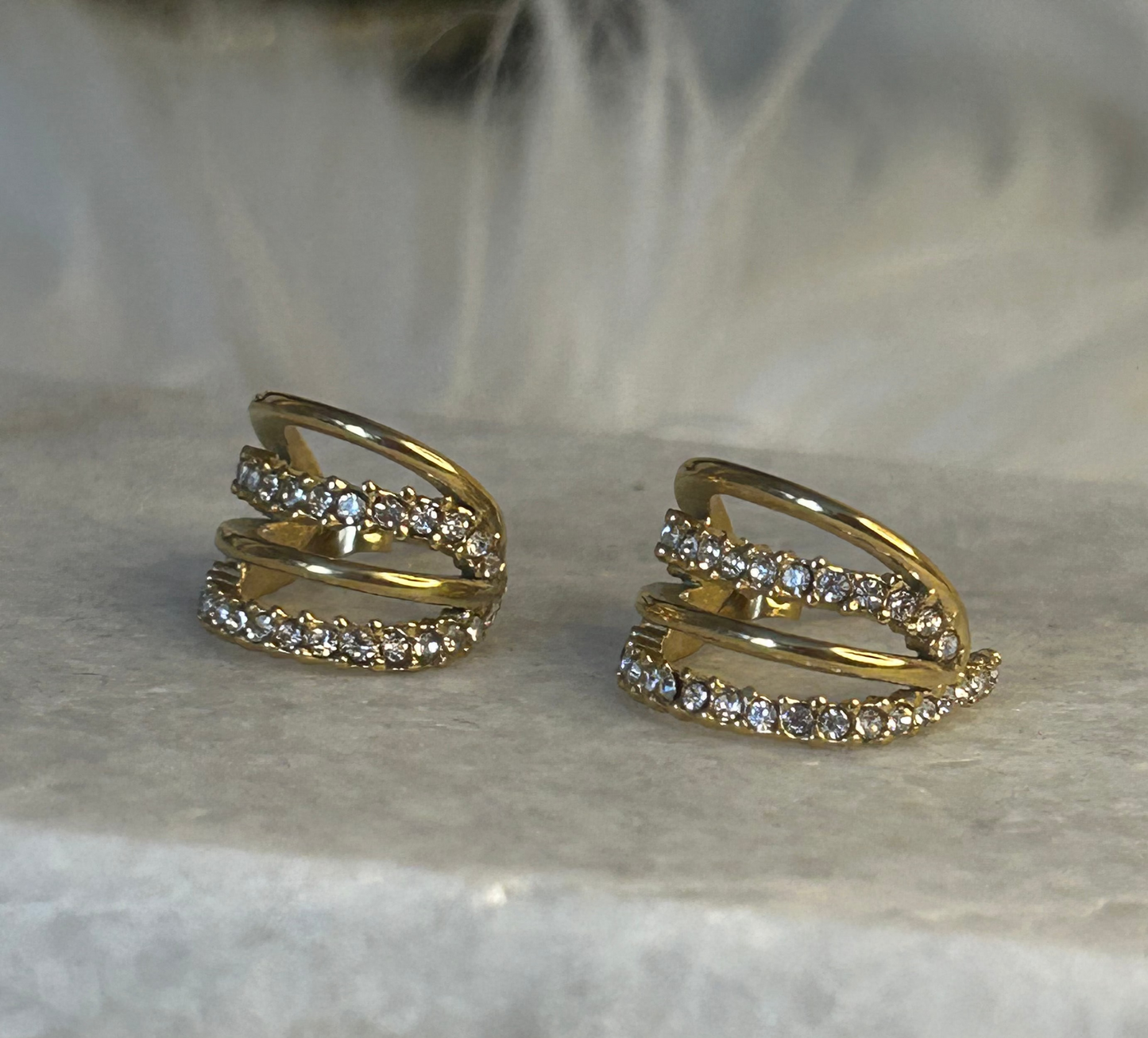 Golvende creolen met strass – Roestvrijstaal |Beautiva Boutique