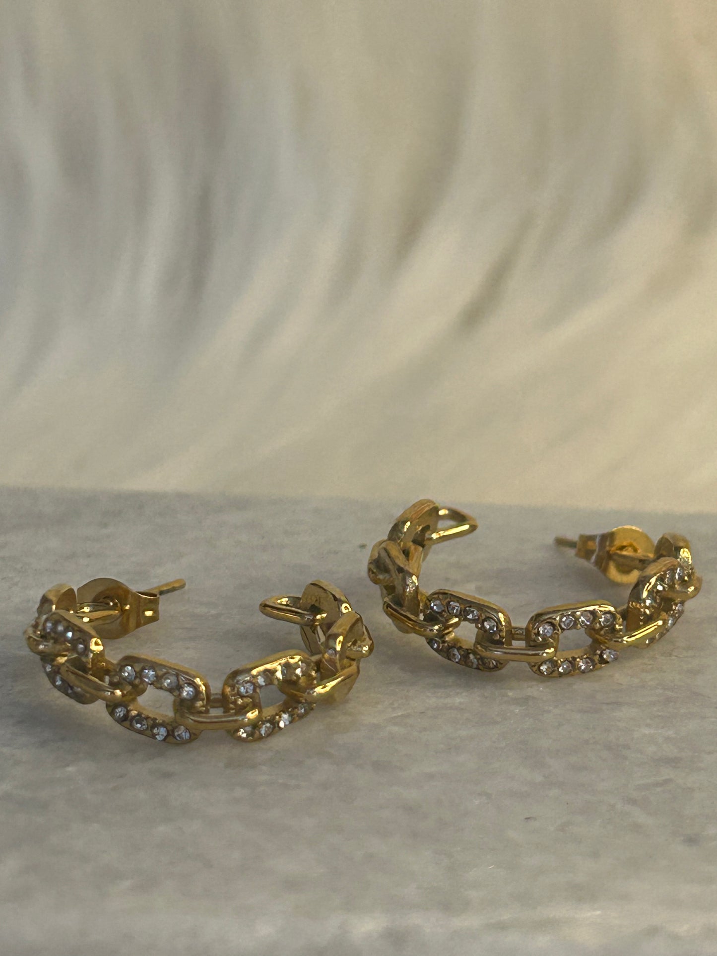 Creolen rechthoekige strass  oorbellen , roestvrij staal |  Verguld |Beautiva Boutique