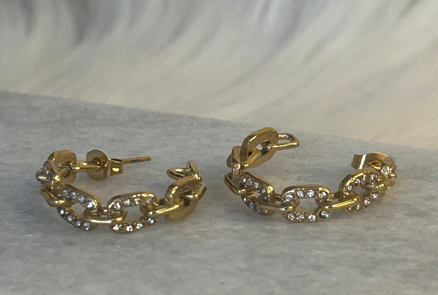 Creolen rechthoekige strass  oorbellen , roestvrij staal |  Verguld |Beautiva Boutique